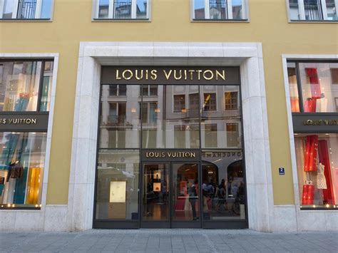 louis vuitton münchen residenzstraße münchen|louis vuitton münchen locations.